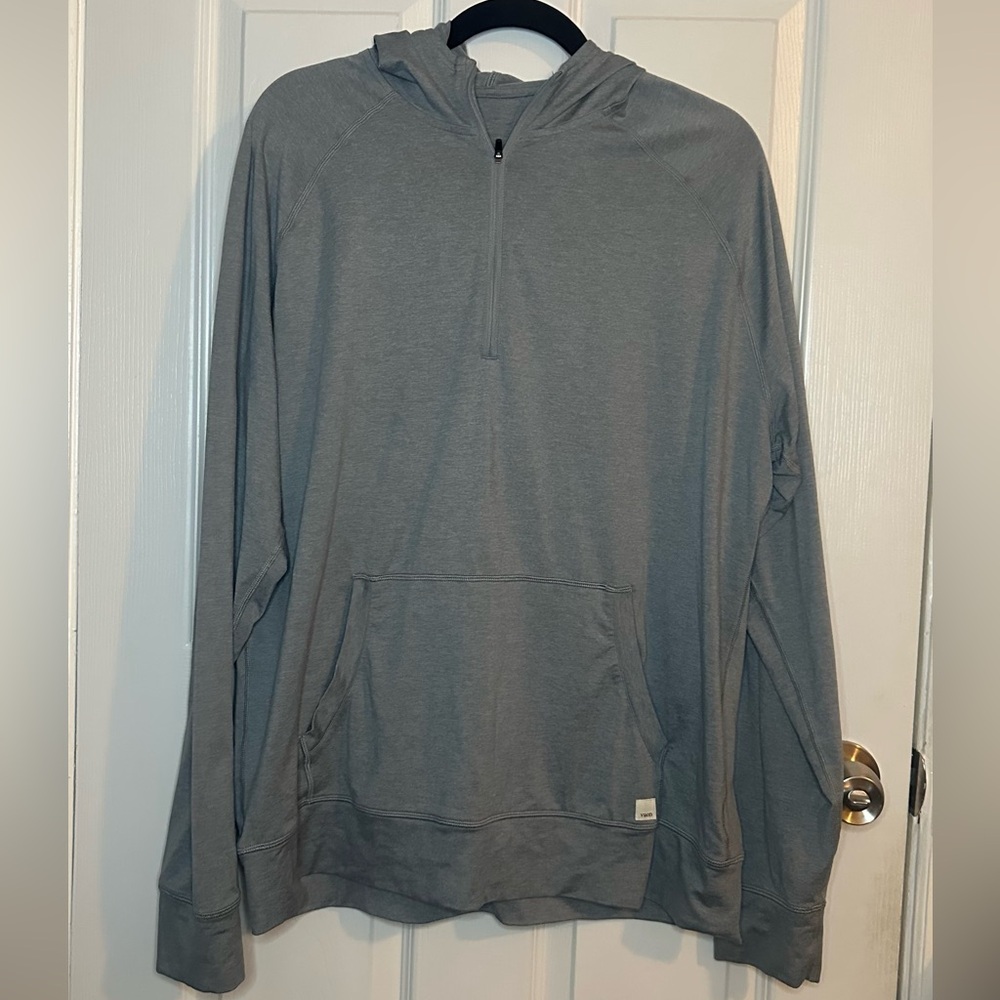 Men’s Vuori Gray Hooded Pullover XL